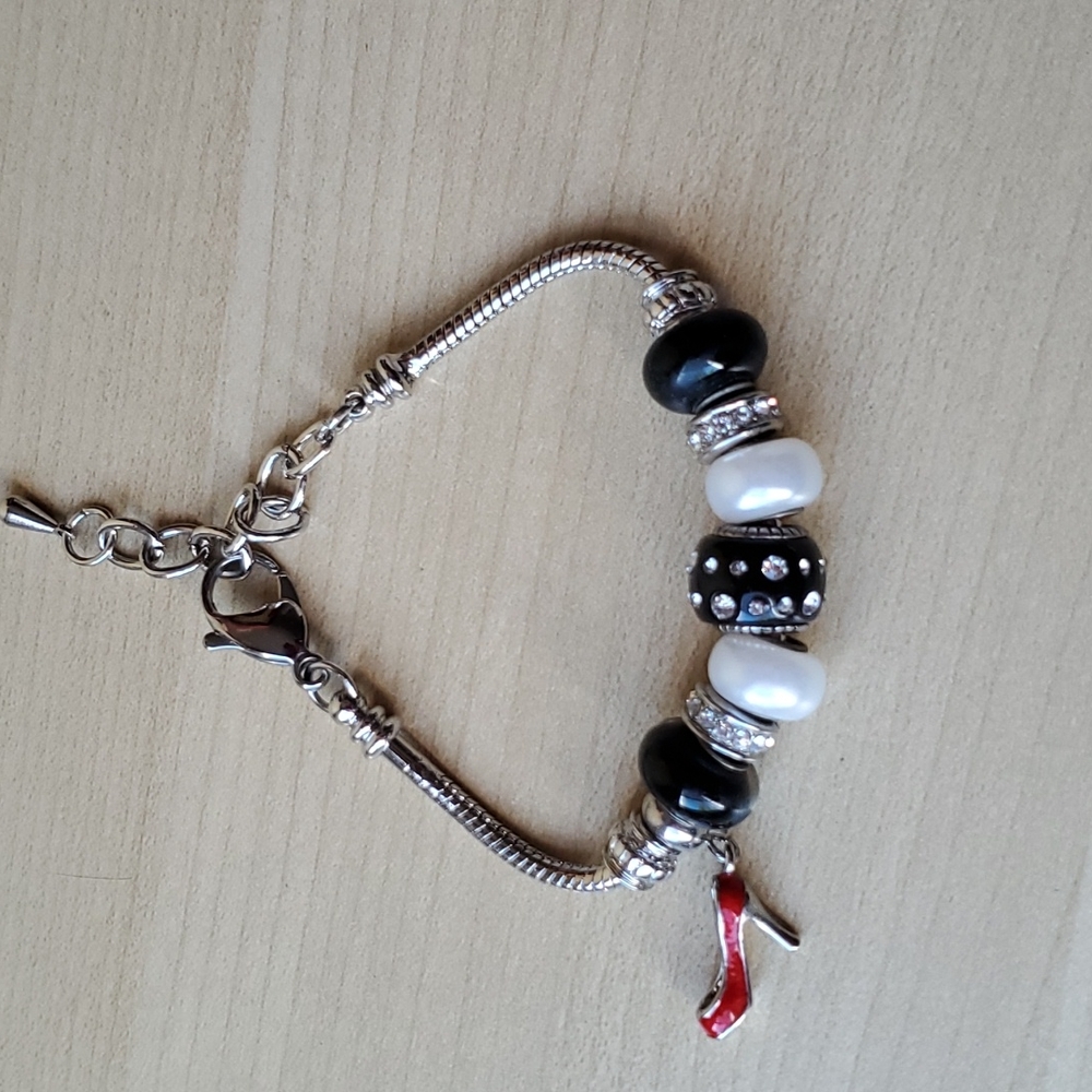 Charm bracelet